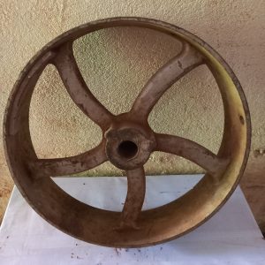 Polia Lisa diâmetro externo 440mm diâmetro interno 3,6cm lateral 10,6cm- SCR0211